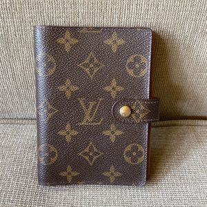 Louis Vuitton agenda pm